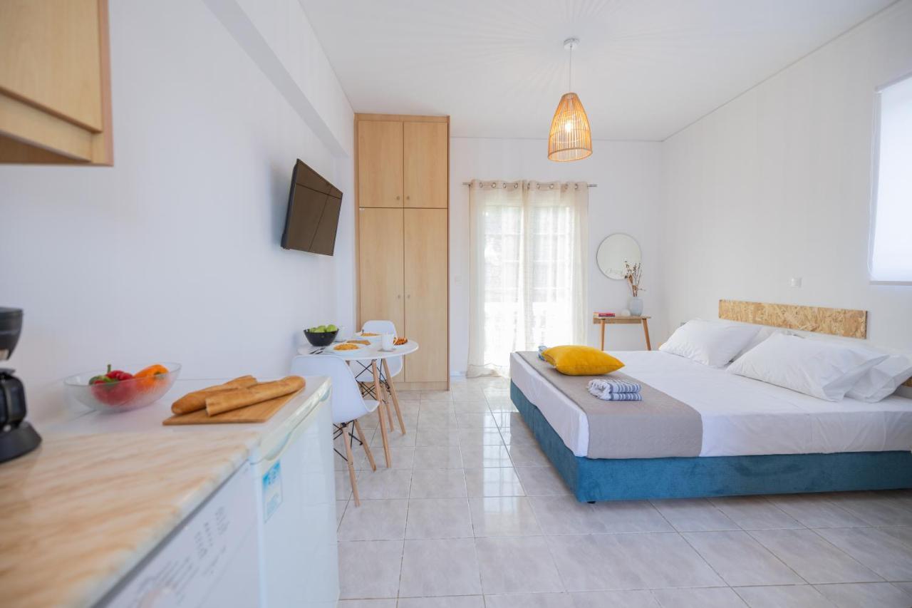 White House Studios & Apartments Argostoli  Exterior foto