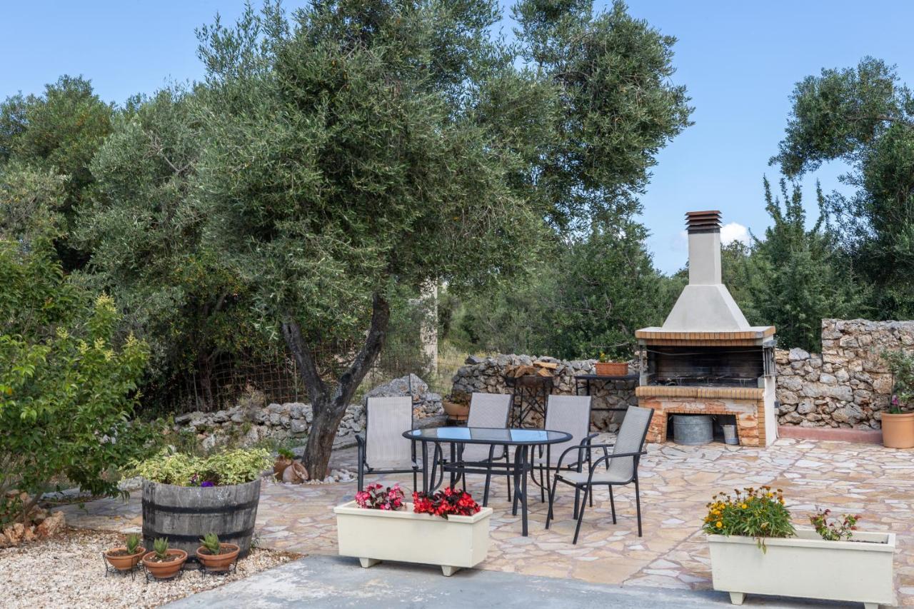 White House Studios & Apartments Argostoli  Exterior foto