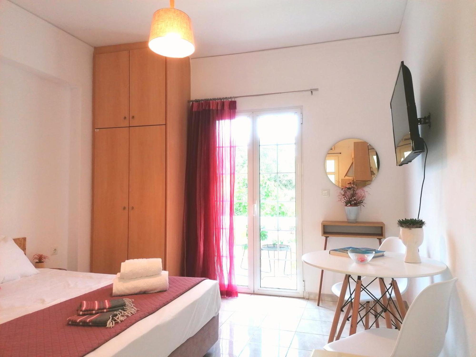 White House Studios & Apartments Argostoli  Exterior foto